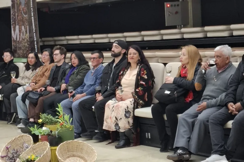 El detrás de cámaras: Lanzamiento de la página web Maya Tejedores de la Tierra